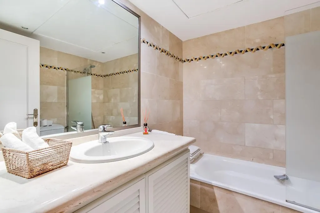 Magna Marbella Apartment ספרד