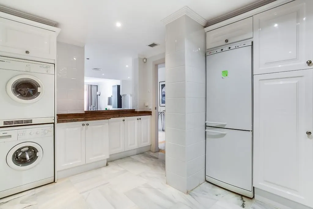 Magna Marbella Apartment ספרד